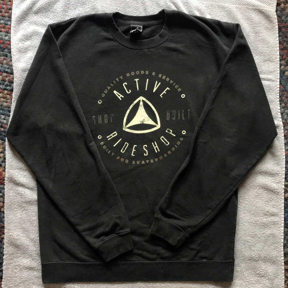 Men’s Active Ride Shop Black Crewneck